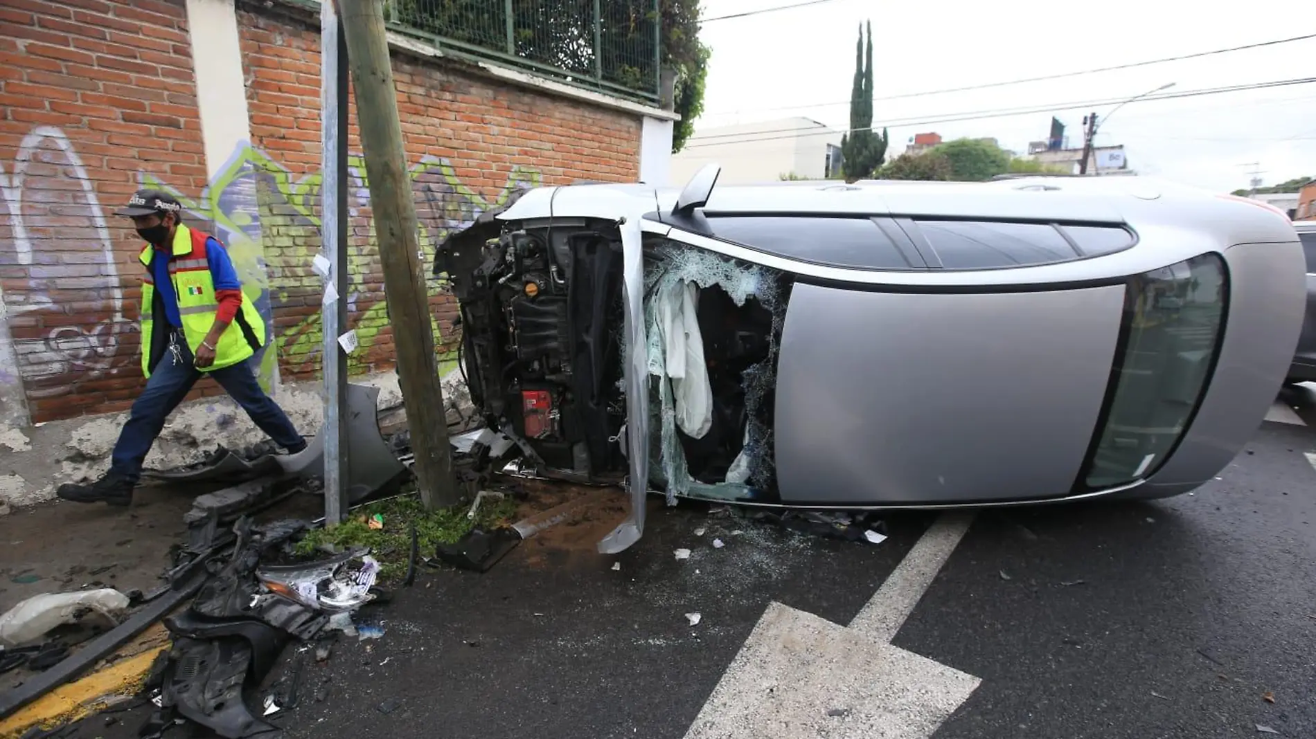 VOLCADURA EN EL CARMEN